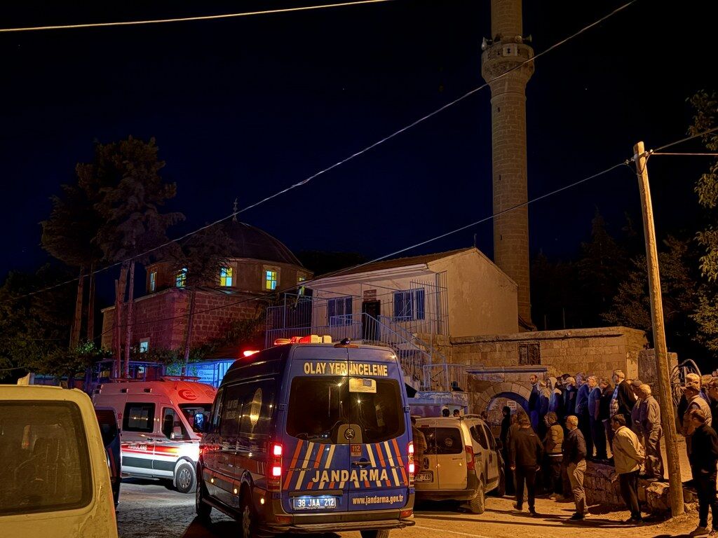 Kavga Cami Avlusu (3) 1024X768