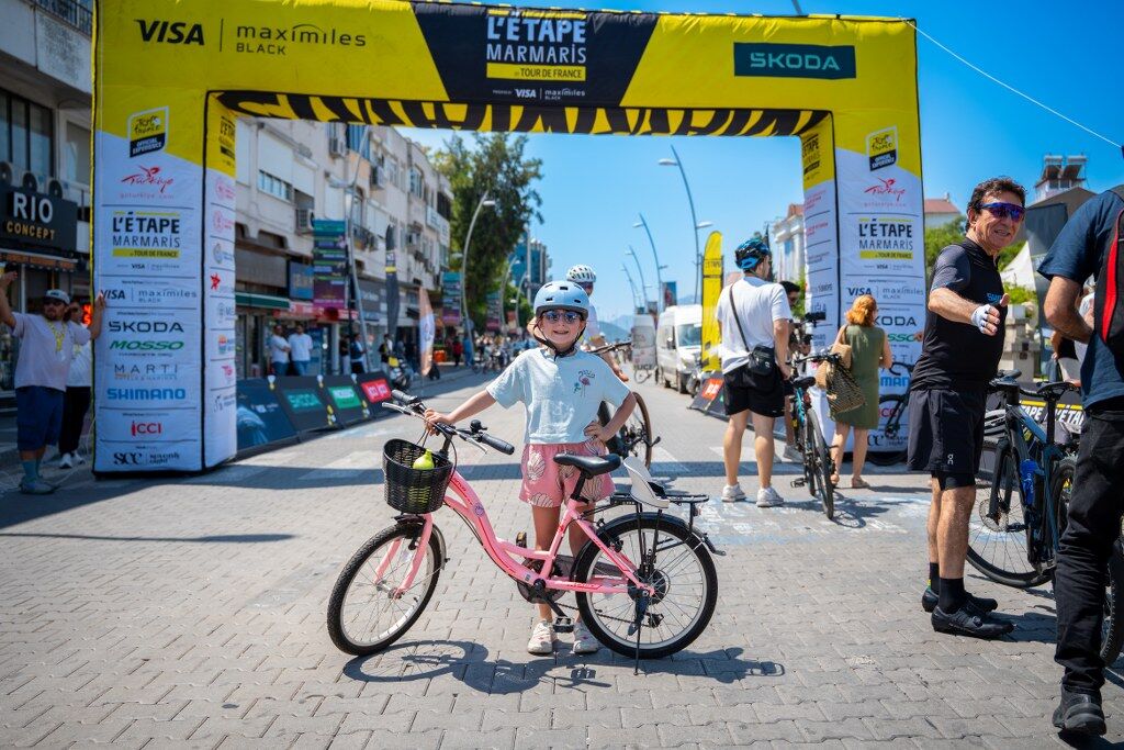 Marmariste Letape By Tour De France Bisiklet Festivali Kapsaminda Halk Surusu Yapildi (6) 1024X683