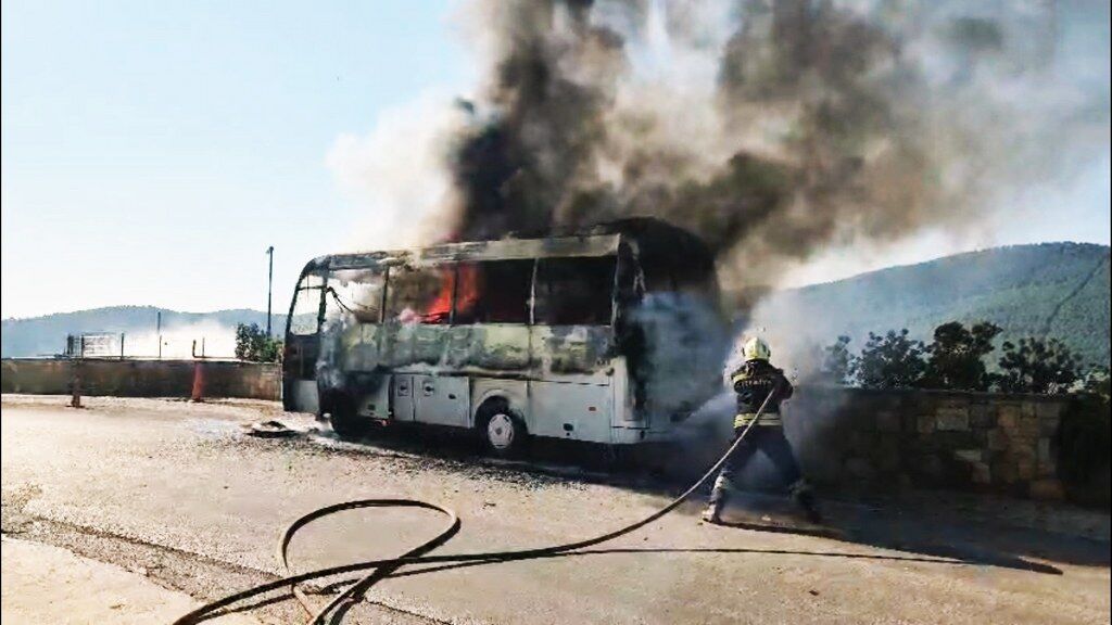Midibus Yangin (4) 1024X576
