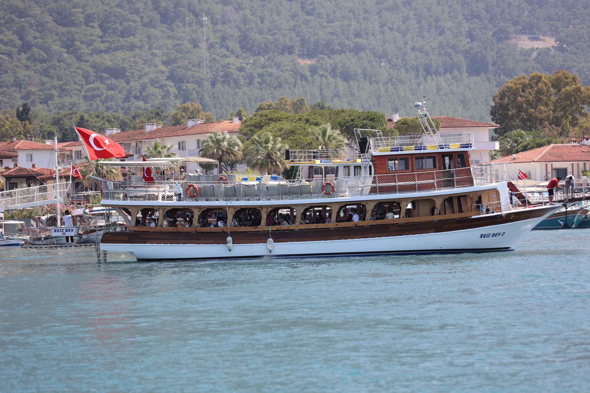 Şehit Aileleri Ve Gaziler Muğla’nın Eşsiz Koylarında Ağırlandı (1)