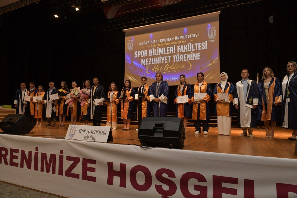Spor Bilimleri Fakültesi Mezuniyet (2) 1024X683