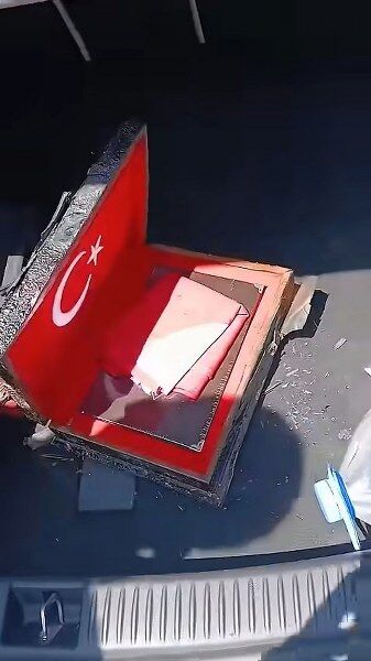 Bayrak (1) 337X600