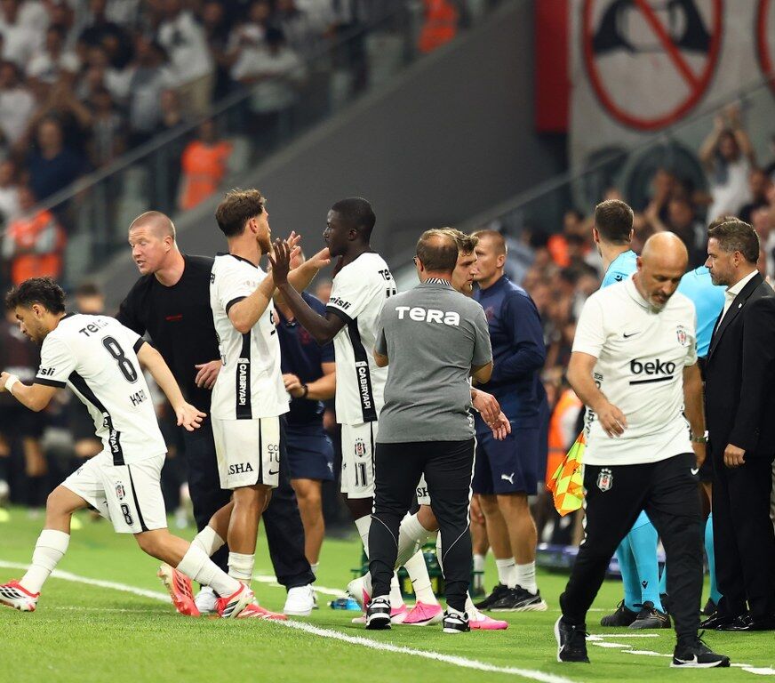 Beşiktaş (6) 872X768