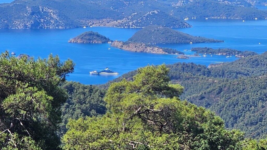 Deep Blue (1) 1024X576