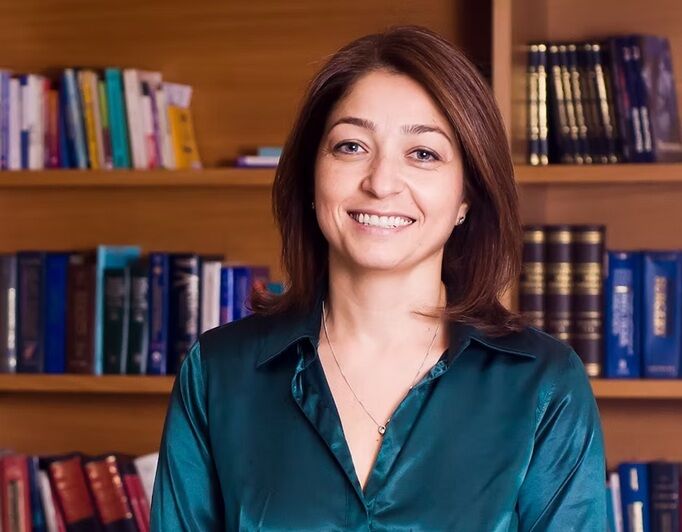 Dr Ayşe 2