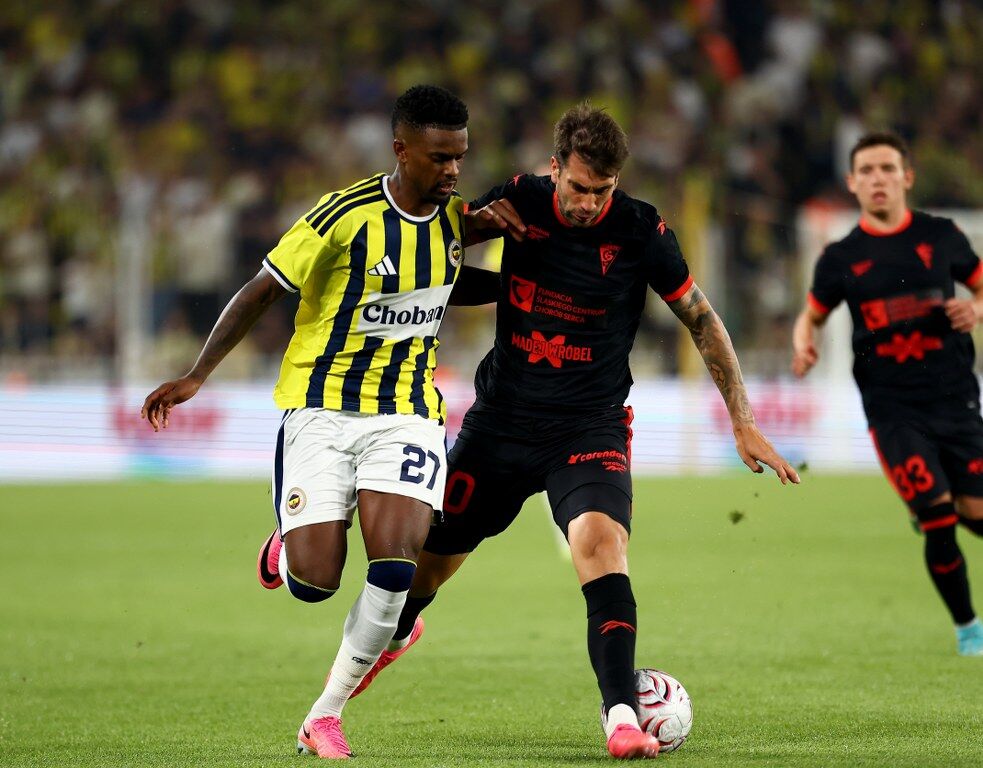 Fenerbahçe (4) 983X768