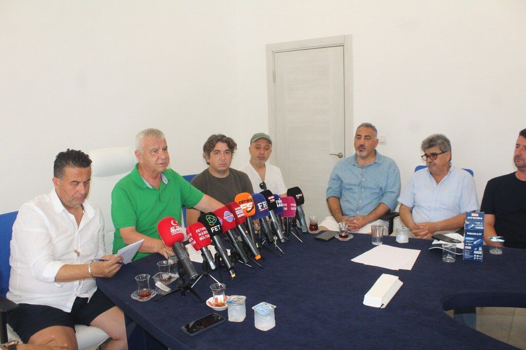 Fethiyespor Basın Toplantısı (3) 1024X682