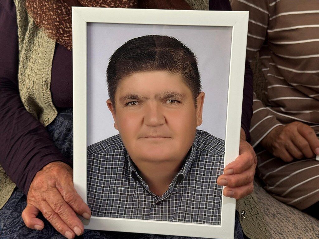 Iki Çocuğunu Çobanlık Yaparak Okuturyr (4) 1024X768