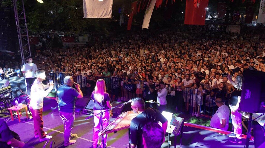 Kavaklıdere Sinan Özen Konser (7) 1024X575