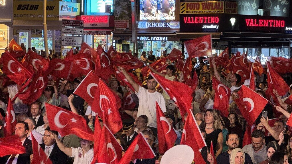 Marmariste 15 Temmuz Sehitleri Anildi (8) 1024X576