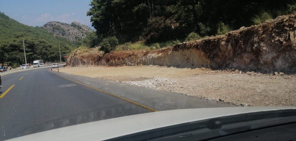 Ölüdniz Yolu Oluklu Yol Kenarı Çalışma 4 1024X490