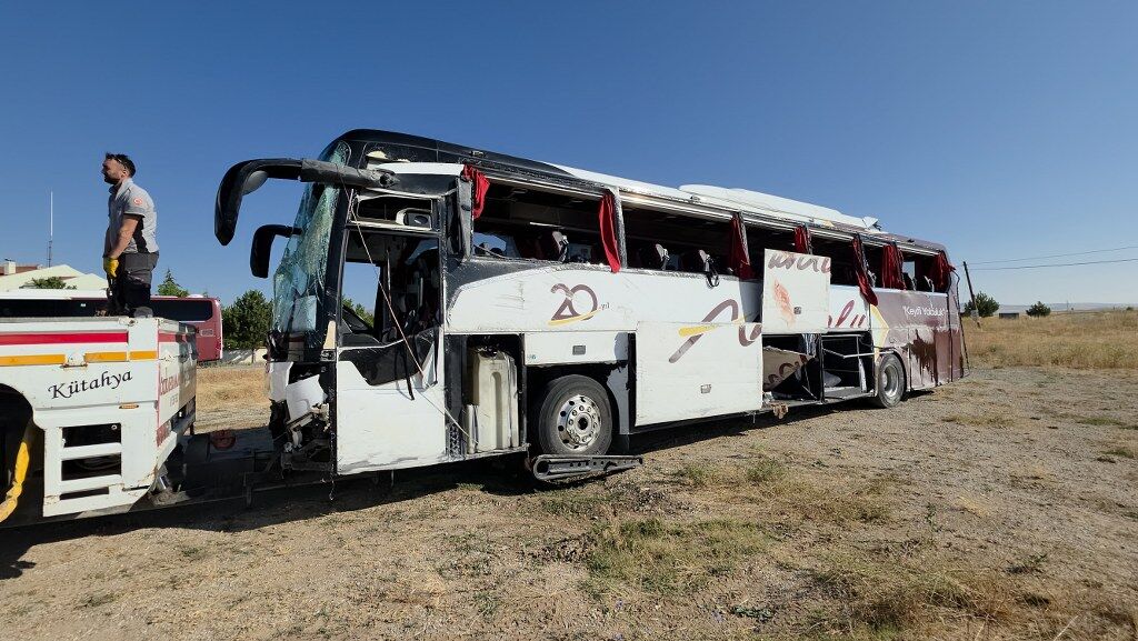 Otobüs Kaza (2) 1024X577