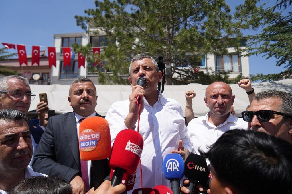 Özgür Özel (1) 1024X683