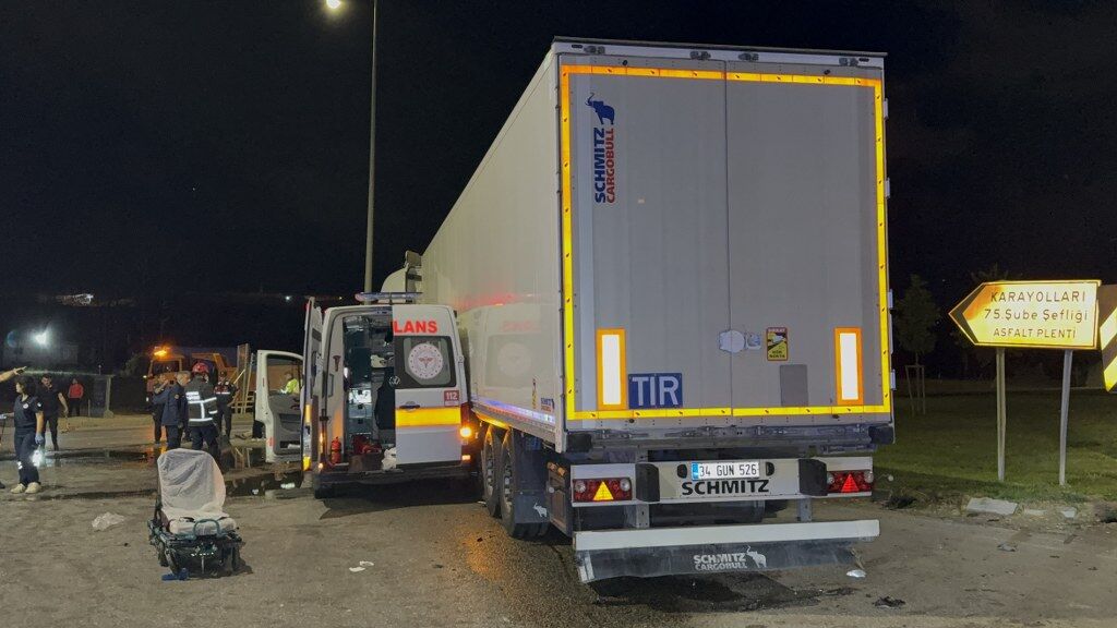Tır Ambulans Kaza (1) 1024X576