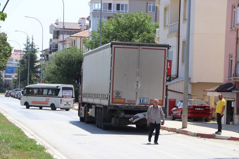 Tır Kaza (1) 800X533