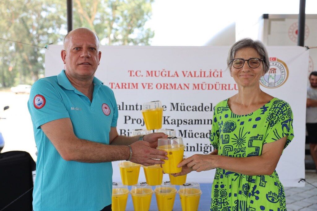 Akdeniz Meyve Sineği Tuzak Dağıtımı (6) 1024X682