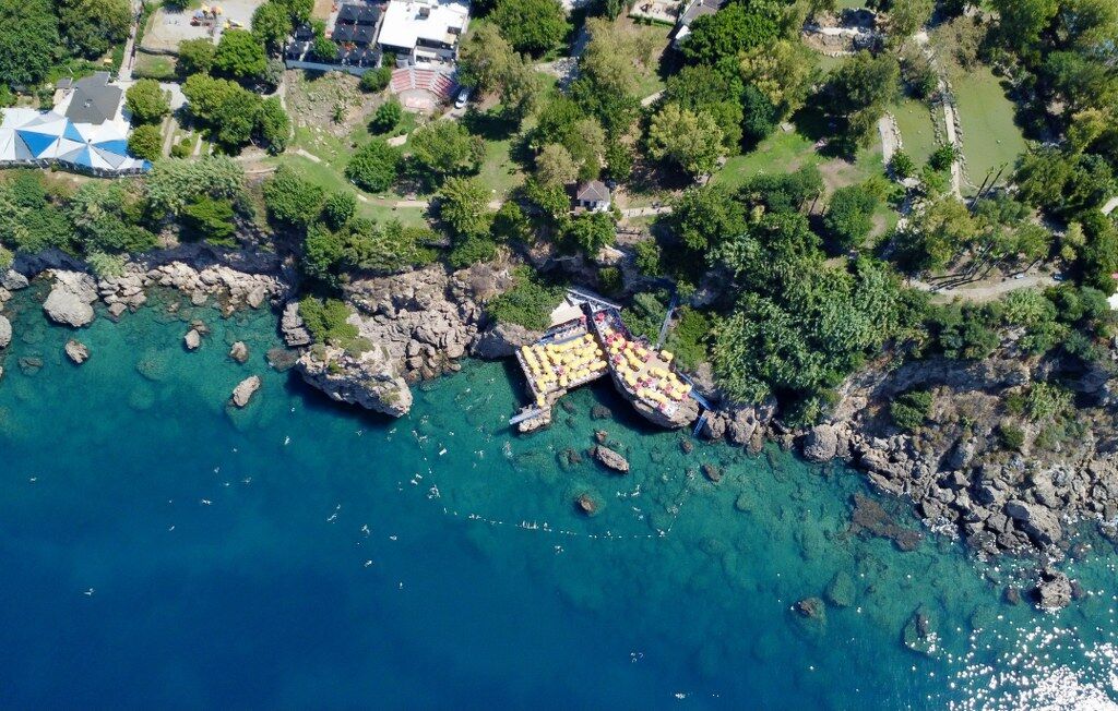 Antalyada Falez Plajlari Tatilcileri Akdenizin Serin Sulariyla Bulusturuyor (7) 1024X652