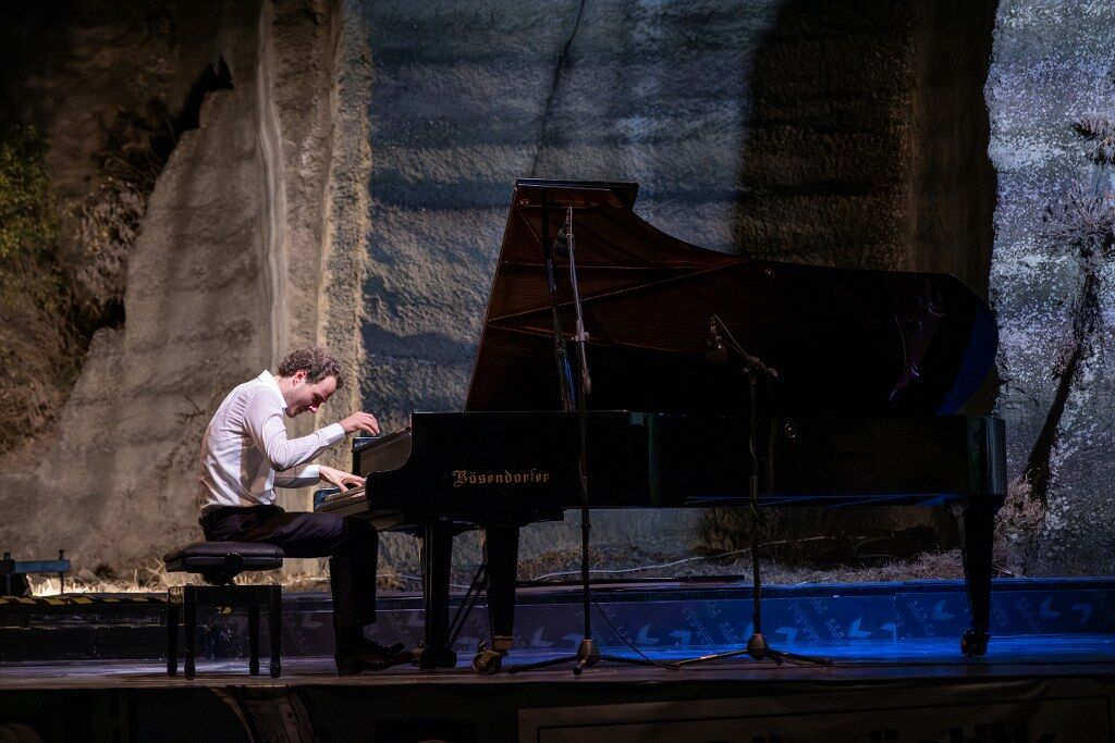 Attila Szaniszlo Teppei Kuroda 09 1024X683