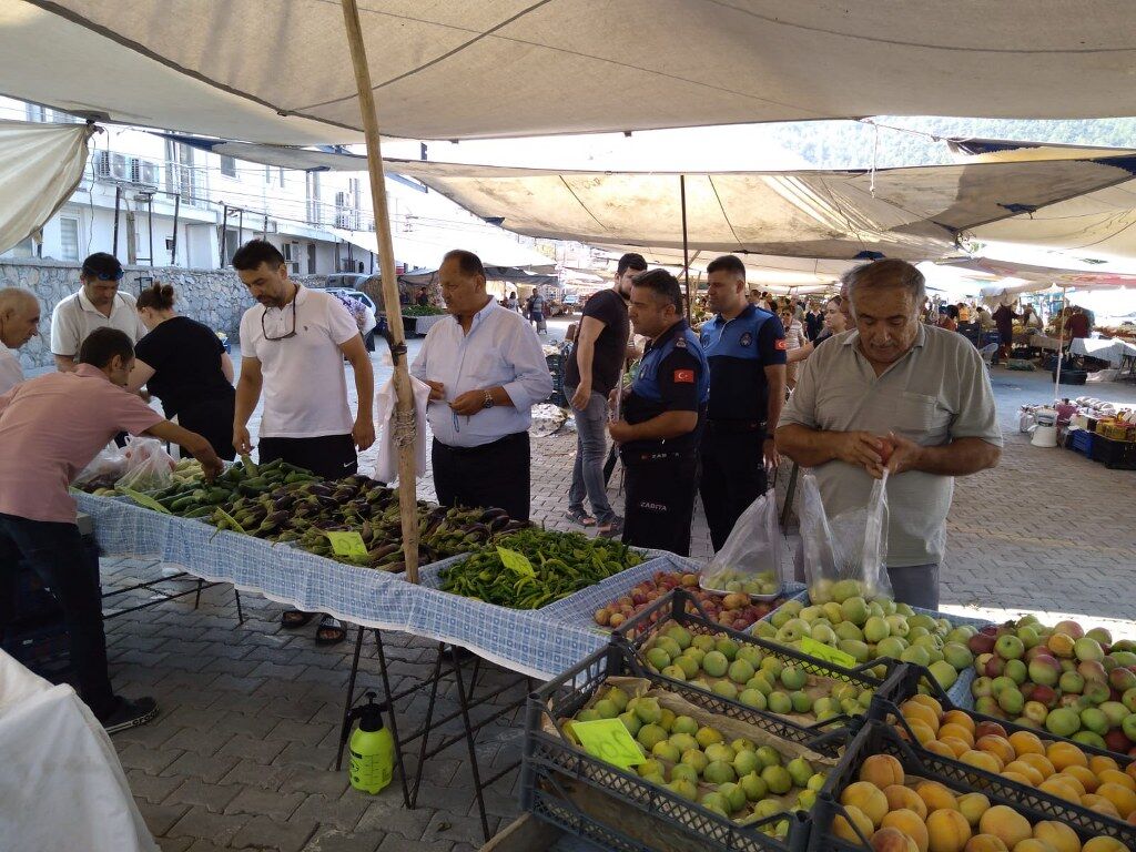 Cuma Pazarı Denetim (2) 1024X768