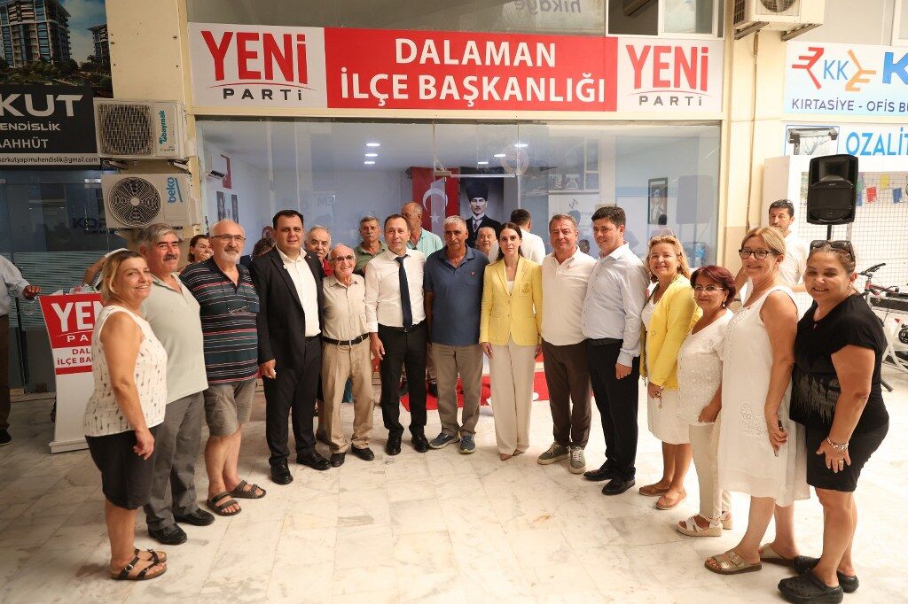 Dalaman Beledi̇ye Başkani Sezer Durmuş, Yeni̇ Parti̇’ye Geçti̇ 11 1024X682