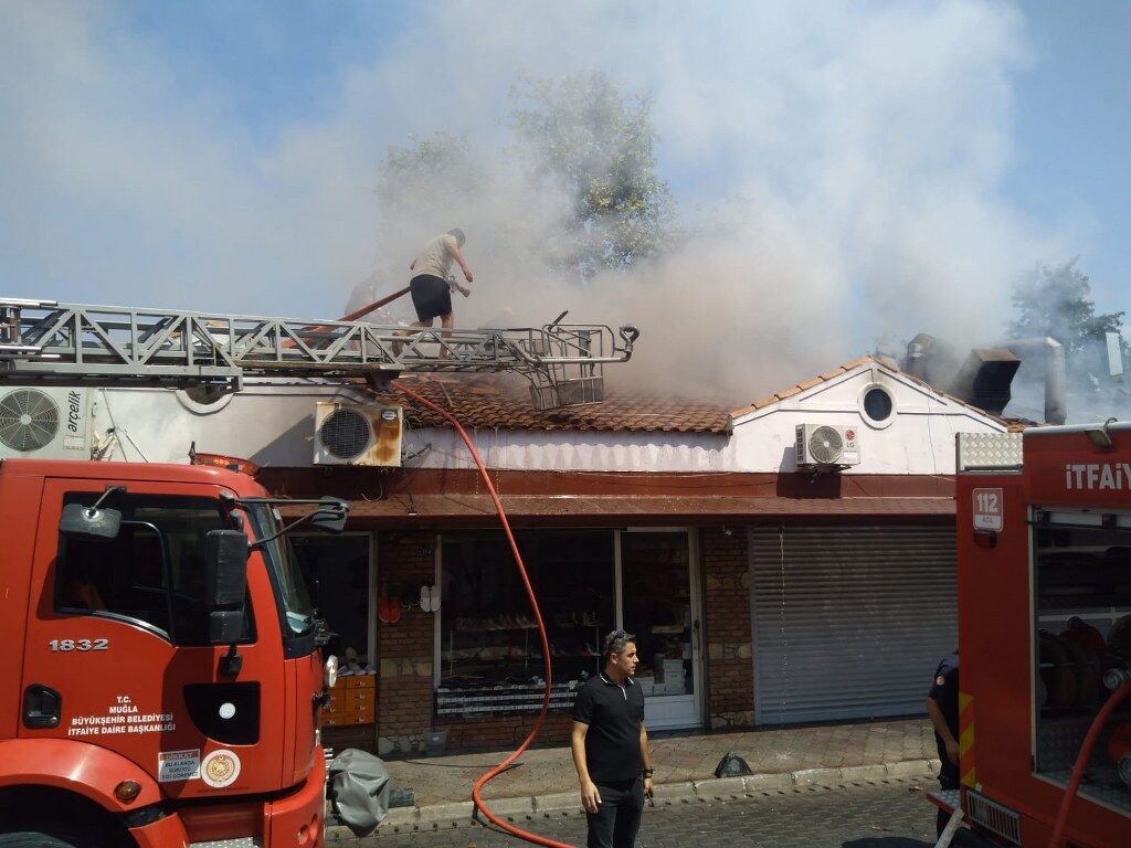 Fethiye Balık Pazarı Yangın (2) 1024X768