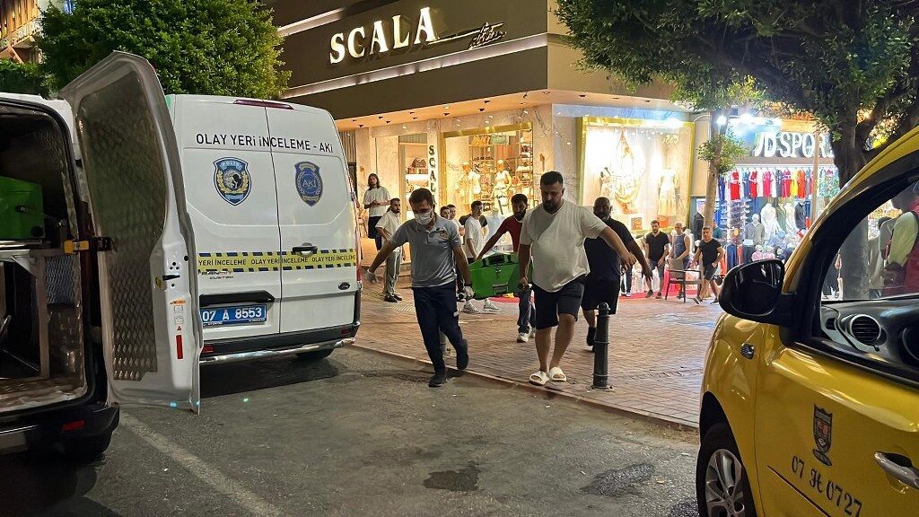 Isveçli Turist (3) 1024X576