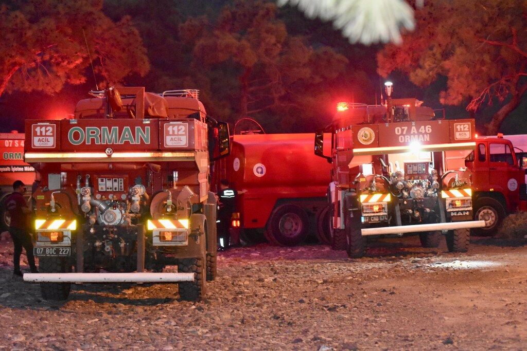 Kemerde Cikan Orman Yanginina Mudahale Ediliyor (3) 1024X683
