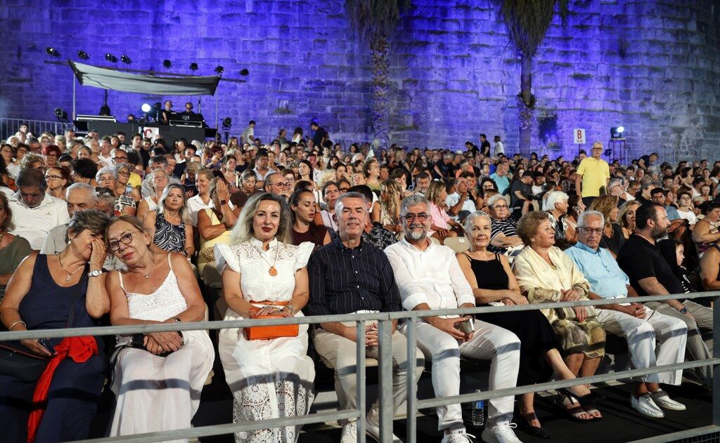 Kosova Ulusal Balesi Bodrumda Sanatseverlerle Bulustu (7) 1024X631