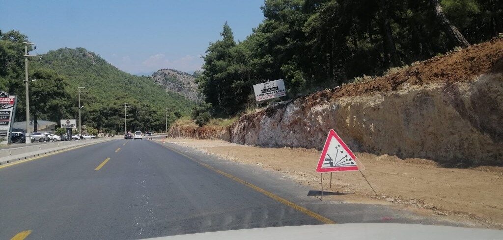 Ölüdniz Yolu Oluklu Yol Kenarı Çalışma 3 1024X490-1