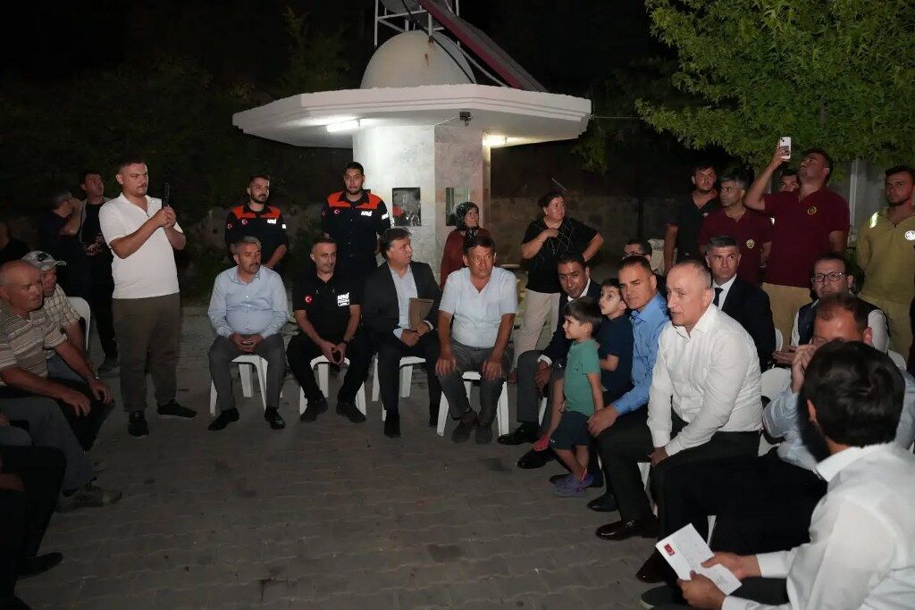 Seydikemer Bakan Yardımcısı Ve Vali (2) 1024X683