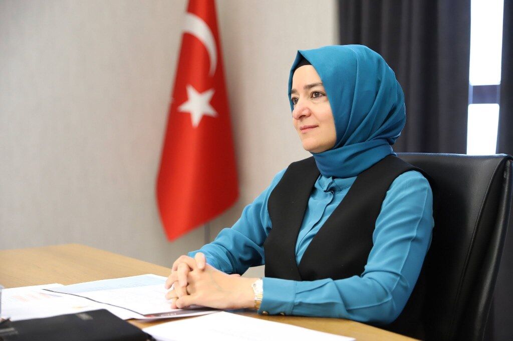 Fatma Betül Sayan Kaya (1) 1024X682