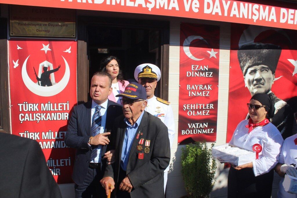 Şehitler Ve Gaziler Derneğine Anlamlı Ziyaret (8) 1024X682