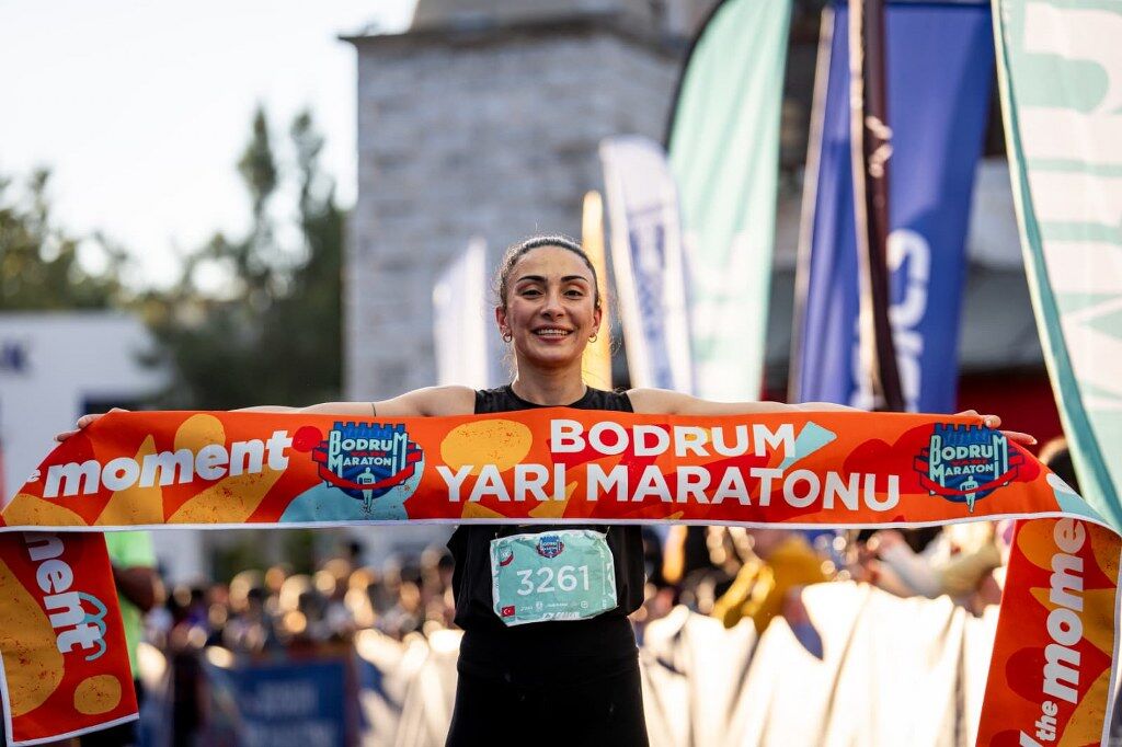 9 Uluslararasi Bodrum Yari Maratonu Tamamlandi (14) 1024X682