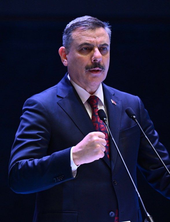 Bakan Çiftçi 588X768