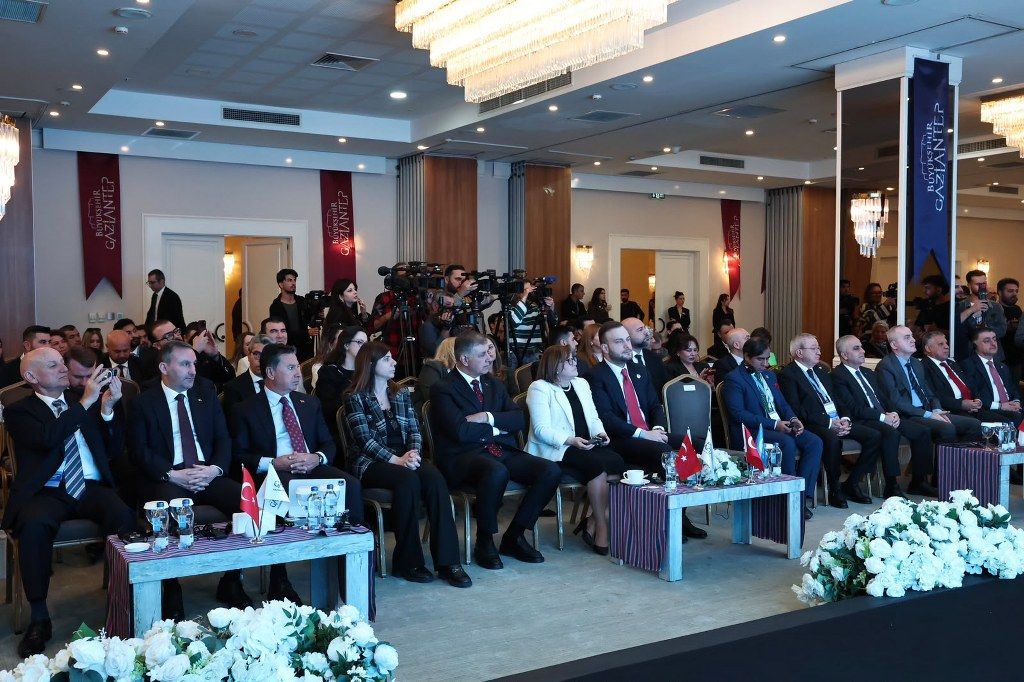 Başkan Aras “Cop31’E Doğru” Programında (2) 1024X682