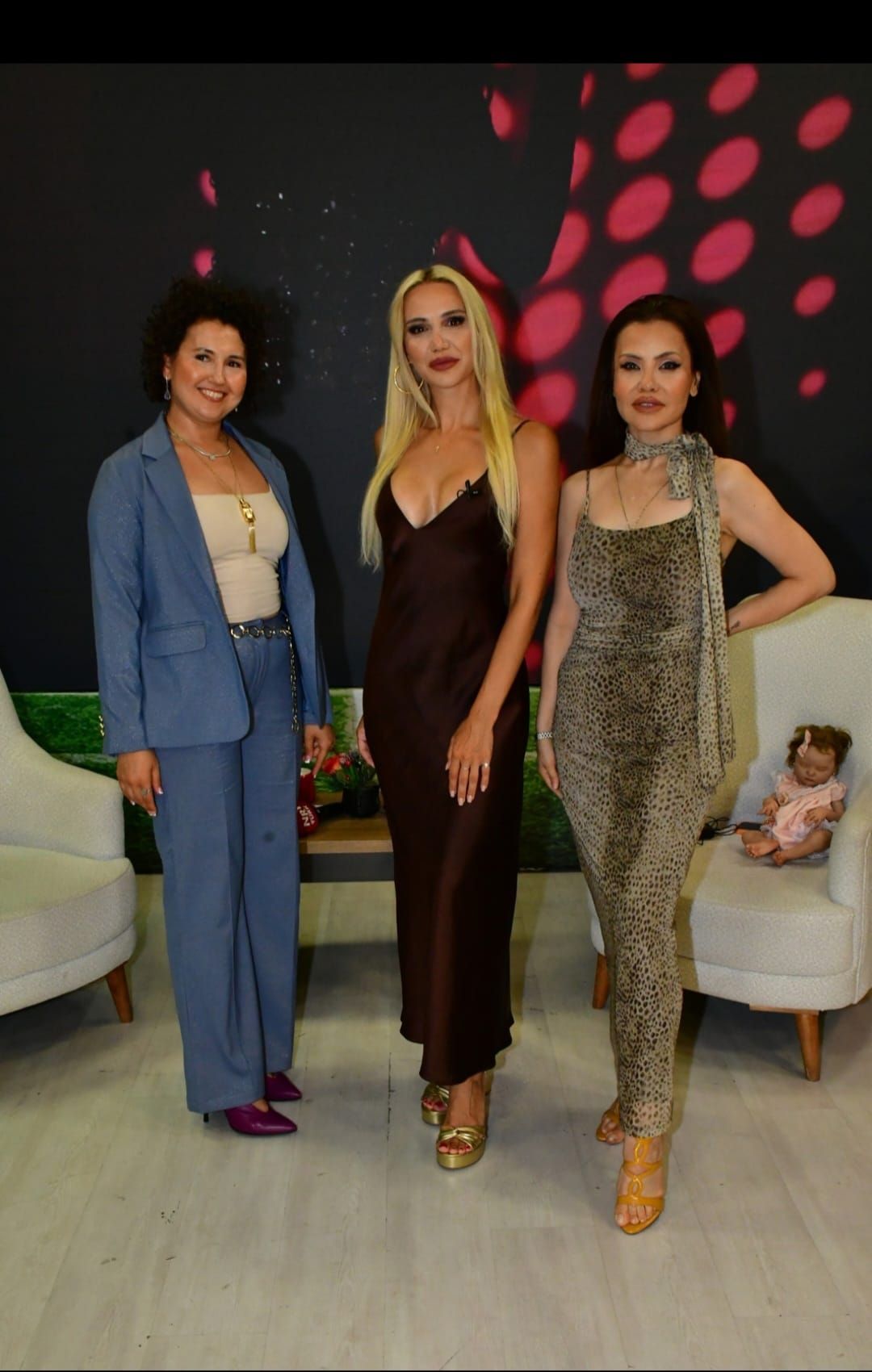 Lara Ve Oksana Göçmen (2)