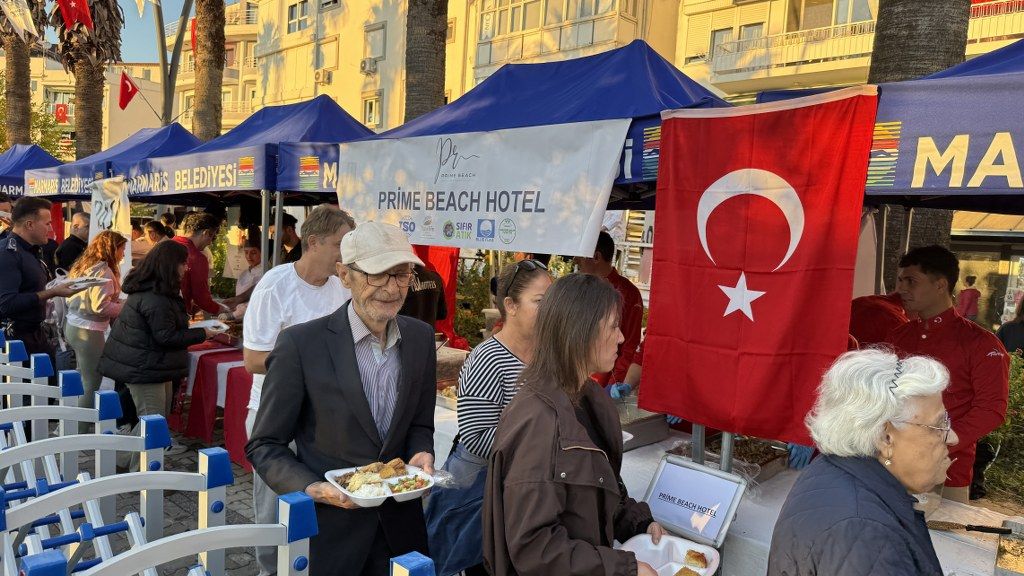 Marmariste Cumhuriyet Sofrasi Etkinligi Duzenlendi (1) 1024X576