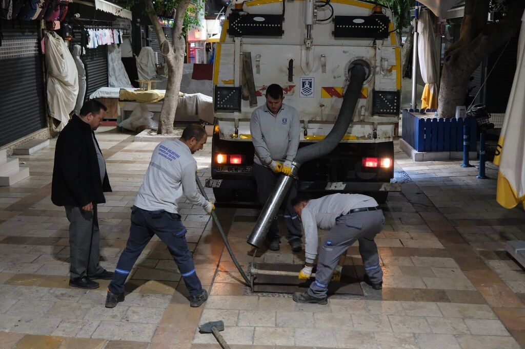 Mazgallarda Kapsamlı Temizlik Çalışması Yapıldı (3) 1024X682