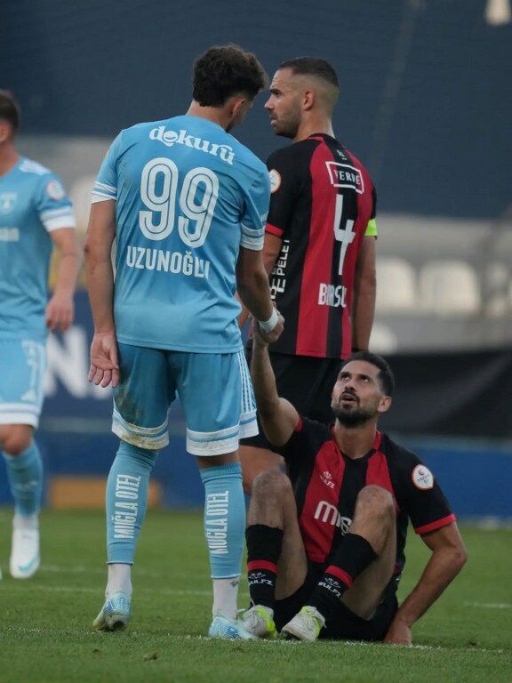 Muğlaspor Karagümrük (3) 576X768