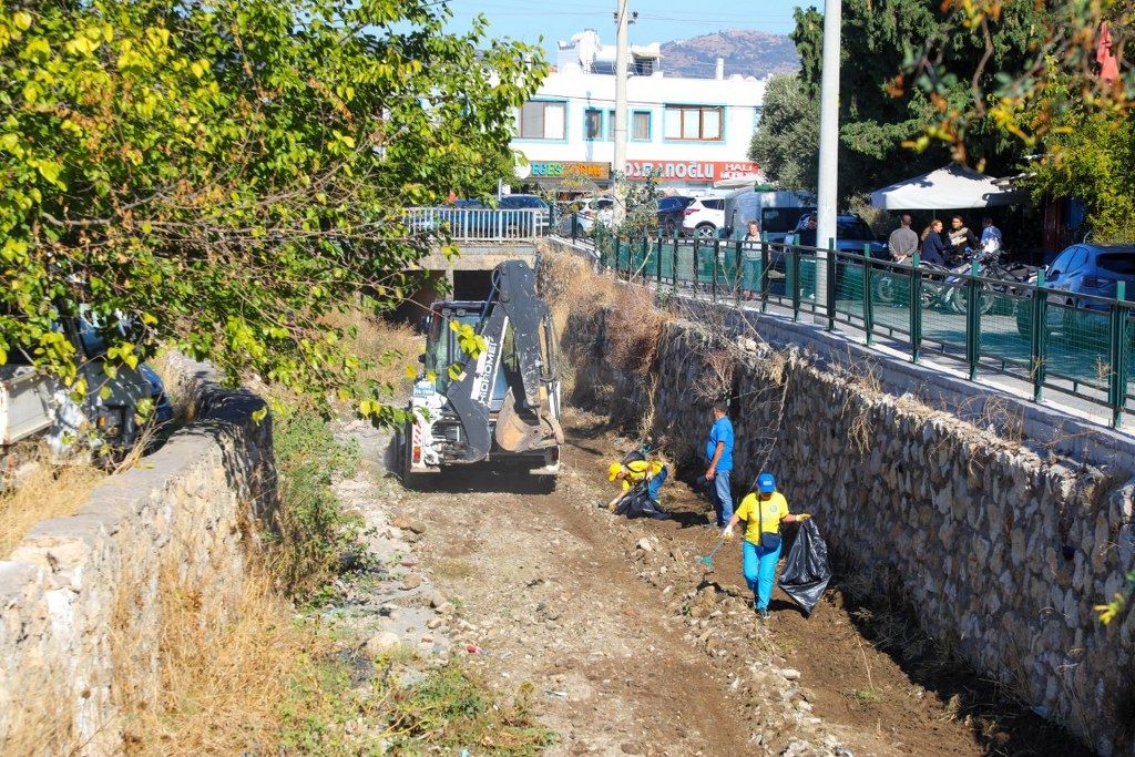 Uludere’de Temizlik Ve Çevre Farkındalığı Çalışması (14) 1024X683